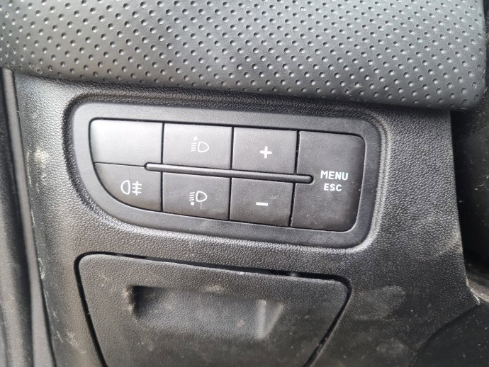 Butoane comenzi consola centrala Fiat Punto (199) [Fabr 2010-2018] OEM