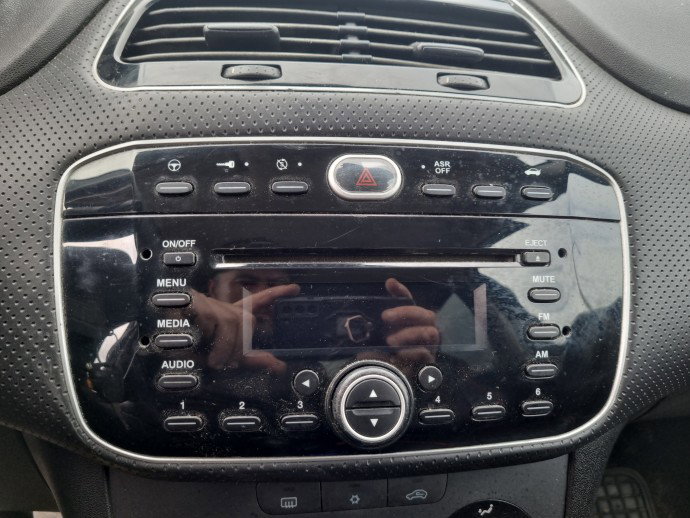 Radio CD Fiat Punto (199) [Fabr 2010-2018]