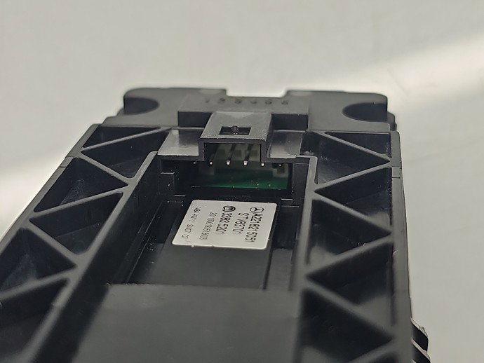 Butoane comanda geamuri sofer Mercedes Clasa S (W221) [Fabr 2005-2013] A2218215051