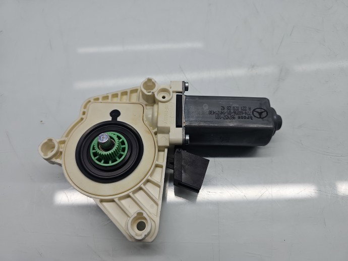 Motoras geam dreapta fata Mercedes Clasa S (W221) [Fabr 2005-2013] Berlina  A2218202842