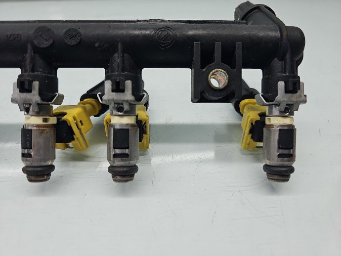 Rampa injectoare Fiat Panda (169) [Fabr 2003-2012] 3219018301 1.2 Benz 188A4 44KW / 60CP