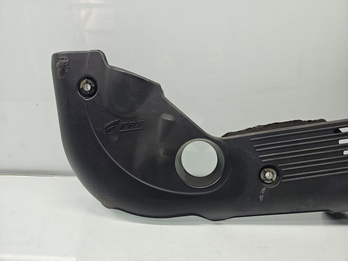 Capac motor Fiat Punto (199) [Fabr 2010-2018] 51867102 1.3 199A9000 55KW / 75CP