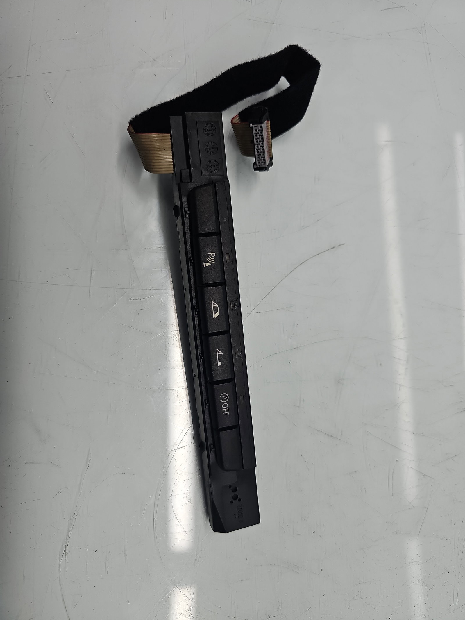 Butoane comenzi consola centrala Bmw 1 (E88) [Fabr 2008-2013] 9181258