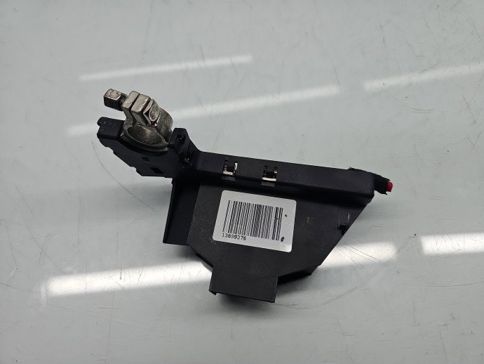 Borna baterie (+) cu capsa AUDI A6 (4G2, C7) [Fabr 2012-2017] 8J0915459