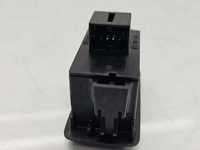 Buton deschidere portbagaj AUDI A6 (4G2, C7) [Fabr 2012-2017] 4G0959831A
