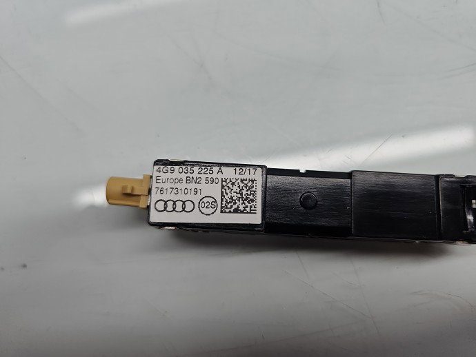 Amplificator antena AUDI A6 (4G2, C7) [Fabr 2012-2017] 4G9035225A