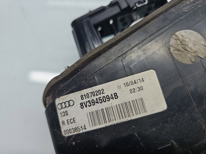 Stop haion dreapta AUDI A3 (8V1) [Fabr 2012-prezent] Hatchback S-line 8V3945094B