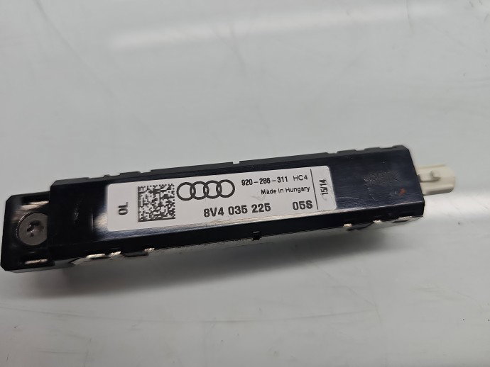 Amplificator antena AUDI A3 (8V1) [Fabr 2012-prezent] 8V4035225