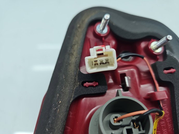 Stop haion dreapta KIA Sportage III [Fabr 2010-2016] SUV Facelift 92406 3W510