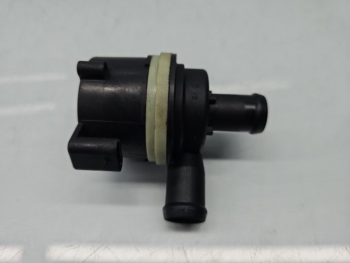 Pompa recirculare apa Skoda Fabia 2 (5J, 542) [Fabr 2007-2014] 6R0965561A 1.6 TDI CAYC 77KW / 105CP