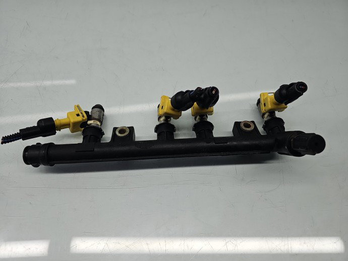 Rampa injectoare Fiat Punto (188) [Fabr 1999-2007] 3219018301 1.2 Benz 188A4 44KW / 60CP