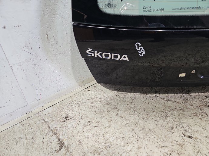 Haion Skoda Rapid (NH3) [Fabr 2012-2019] Fastback LF9R