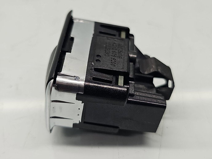 Buton deschidere haion Mercedes Clasa C (W204) [Fabr 2007-2014] A2129059200