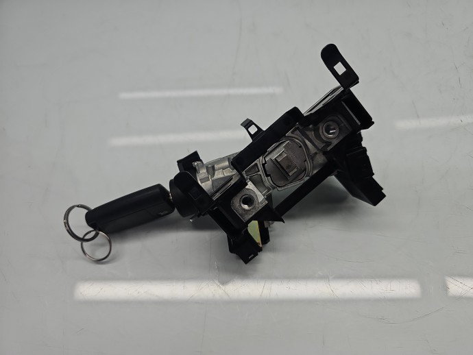 Contact cu cheie Volvo S80 II [Fabr 2006-2016] 1K0905851 2.0 D4204T5133KW / 181CP