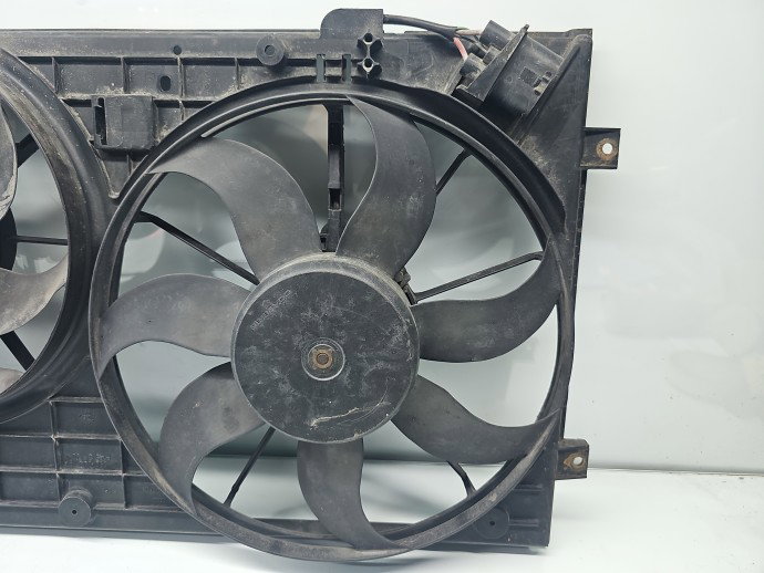 Electroventilator Volkswagen Golf 5 (1K1) [Fabr 2004-2008] 1K0121207T 1.4 Benz BCA 55KW / 75CP
