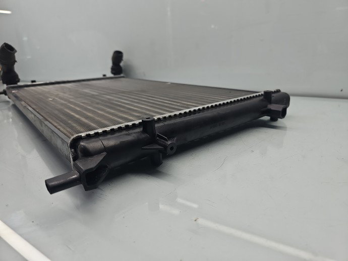 Radiator apa Volkswagen Golf 5 (1K1) [Fabr 2004-2008] OEM 1.4 Benz BCA 55KW / 75CP