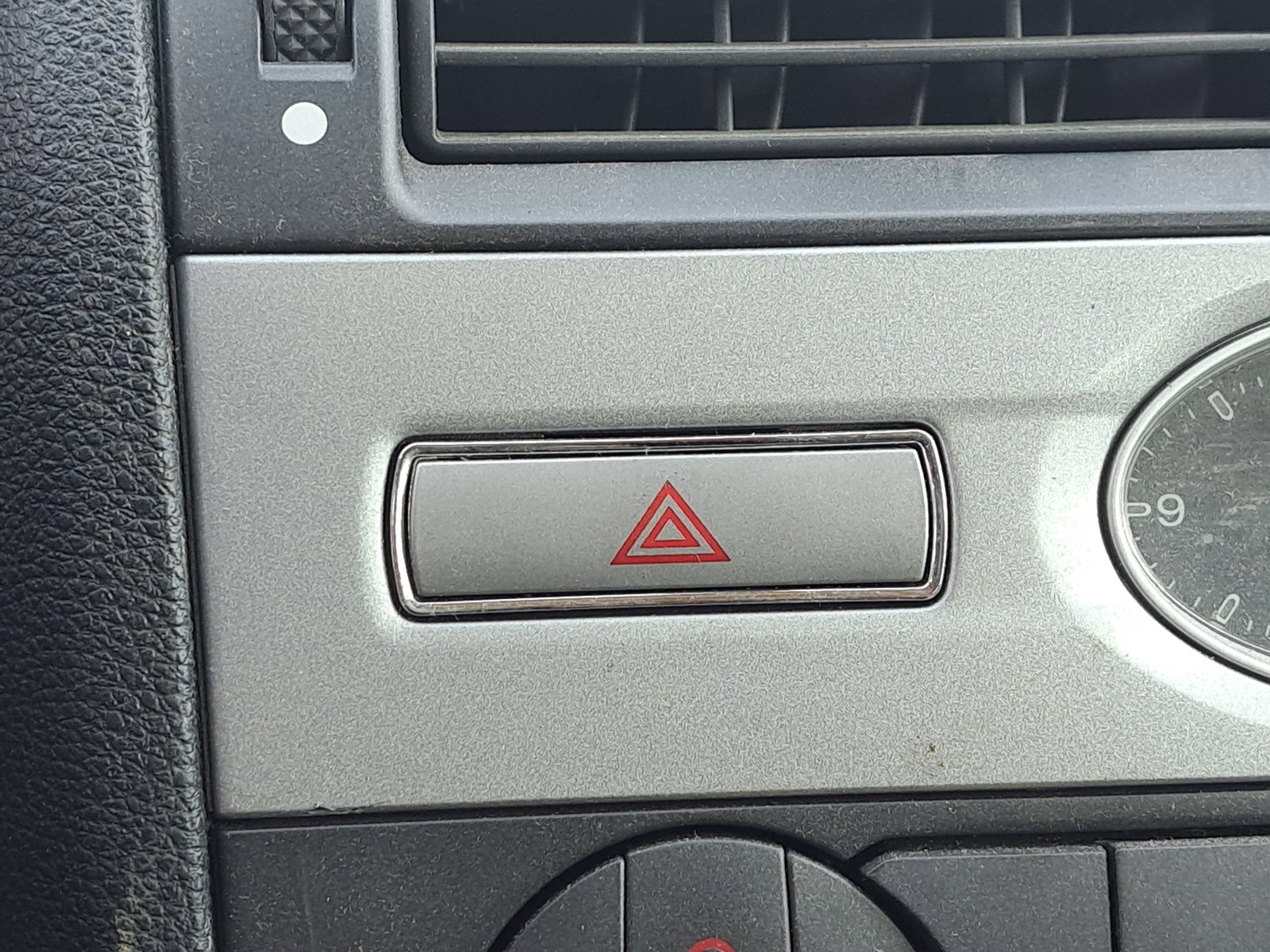 Buton avarii Ford Mondeo 3 (B5Y) [Fabr 2000-2007] OEM