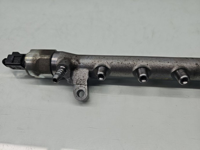 Rampa injectoare Volkswagen Passat B7 (362) [Fabr 2010-2014] 03L130089B 1.6 TDI CAYC 77KW / 105CP
