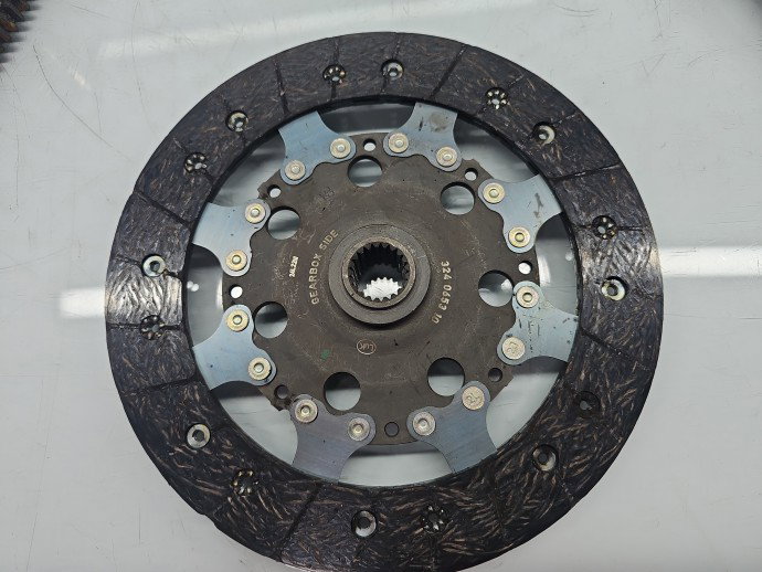 Kit ambreiaj volanta masa dubla Nissan Qashqai [Fabr 2007-2014] 1.6 dCi R9M4022 OEM 96KW / 130CP