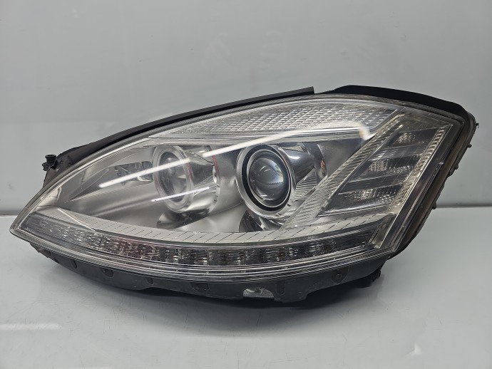 Far stanga Mercedes Clasa S (W221) [Fabr 2005-2013] Berlina  OEM