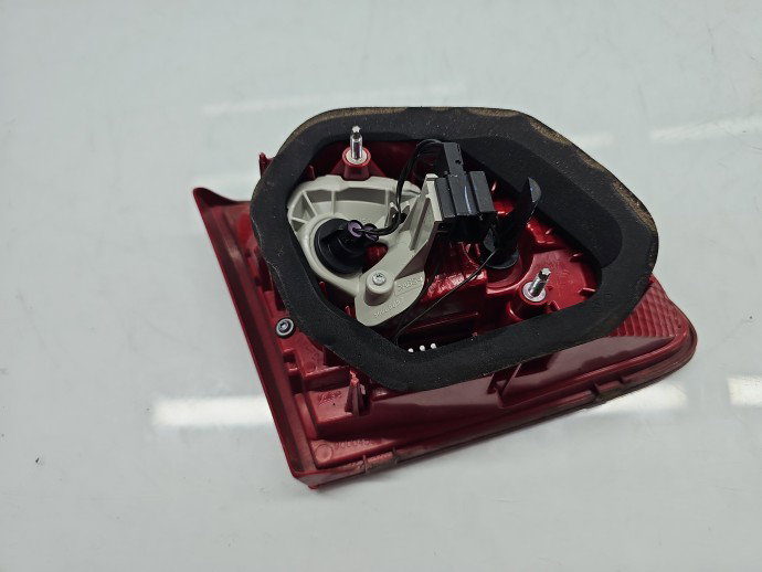 Stop haion dreapta Volkswagen Passat B7 (362) [Fabr 2010-2014] Sedan 3AE945094D