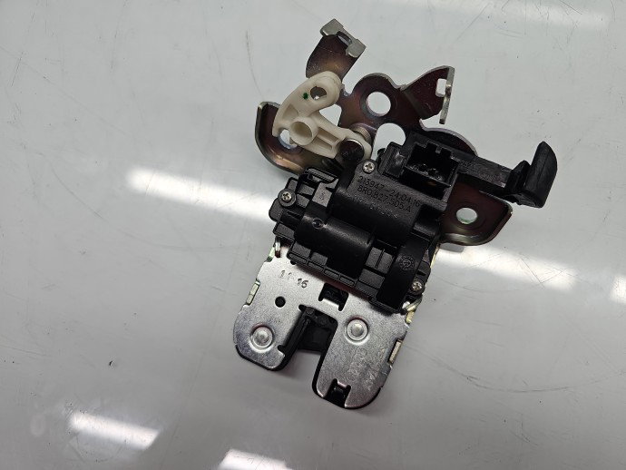 Broasca haion Skoda Rapid (NH3) [Fabr 2012-2019] Fastback 8R0827505A