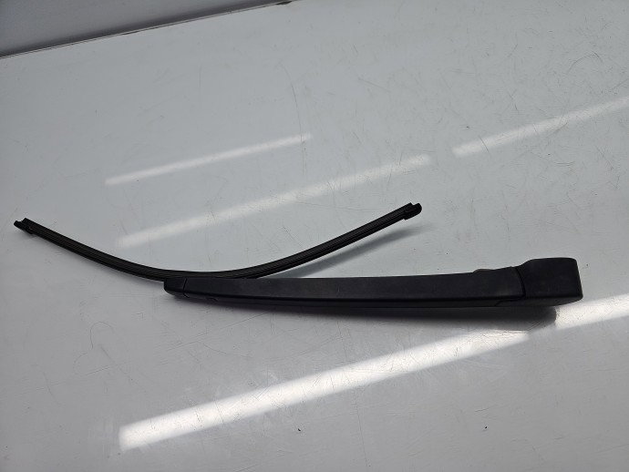 Brat stergator haion Skoda Rapid (NH3) [Fabr 2012-2019] OEM