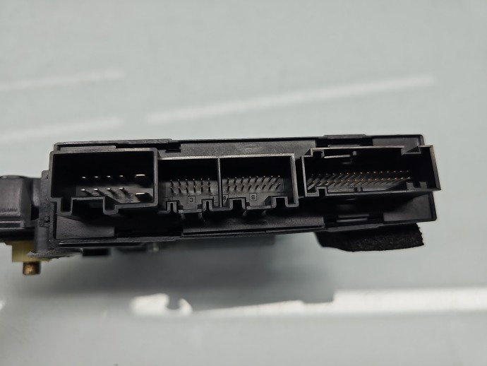 Motoras geam stanga fata Volkswagen Touareg (7LA, 7L6) [Fabr 2003-2010]  R-line 7L0959792D