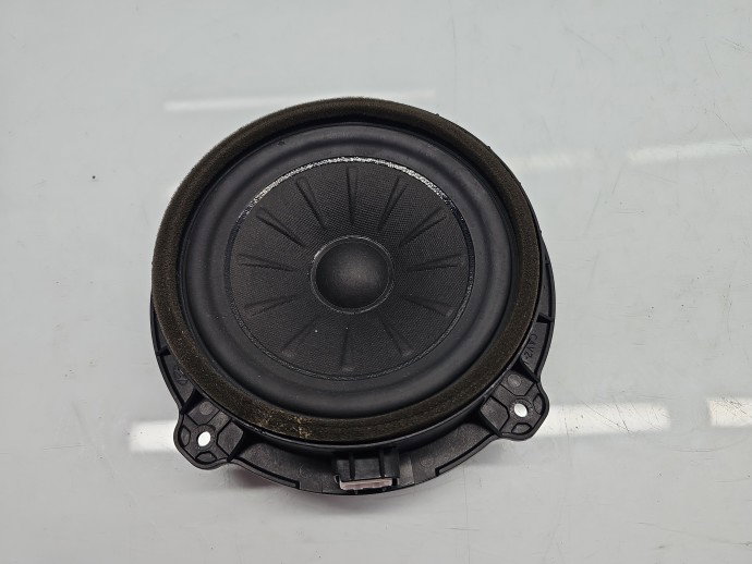Boxa dreapta fata Hyundai Tucson (TL) [Fabr 2015-2020] 96330-D3000
