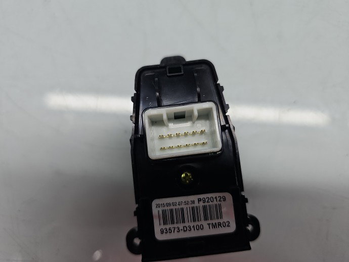 Buton reglaj oglinzi Hyundai Tucson (TL) [Fabr 2015-2020] 93573-D3100