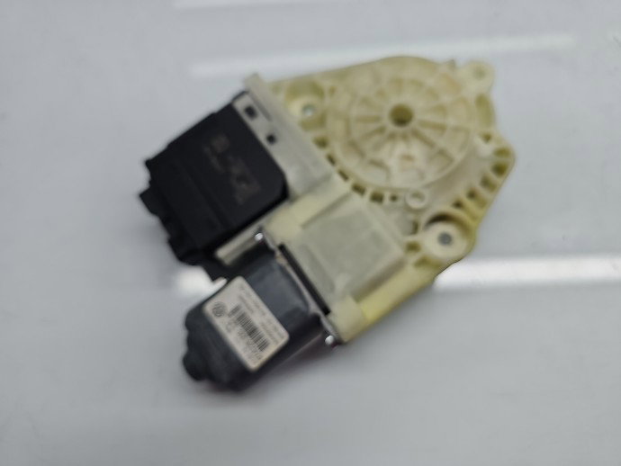 Motoras geam dreapta spate Volkswagen Passat B7 (362) [Fabr 2010-2014] Sedan 3AA959704A