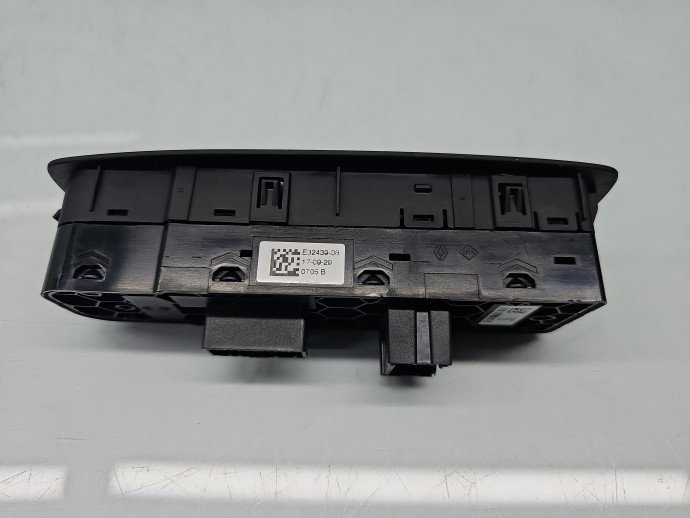 Butoane comanda geamuri sofer Renault Megane 4 [Fabr 2015-prezent] 254012952R