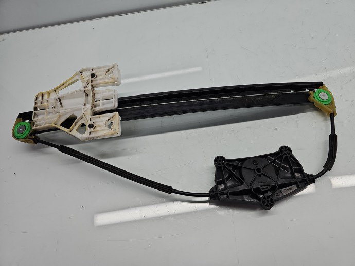 Macara electrica geam dreapta spate AUDI Q5 (8RB) [Fabr 2008-2016] SUV S-line, Quattro 8R0839462D