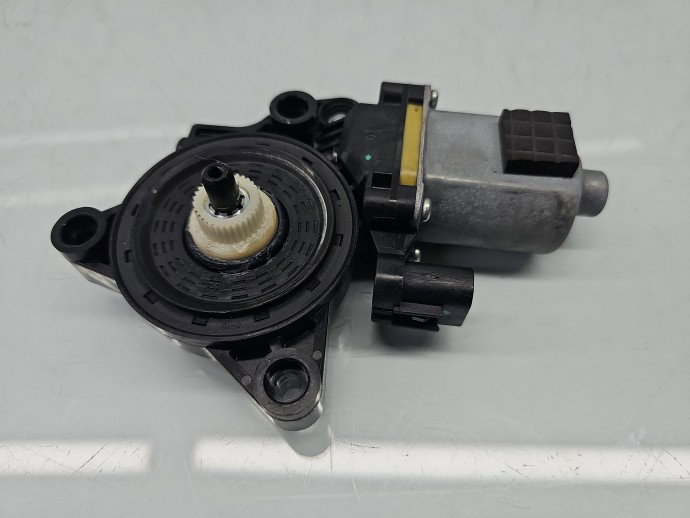 Motoras geam stanga spate Hyundai Tucson (TL) [Fabr 2015-2020] SUV 83450-D7000