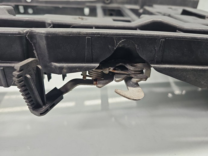Trager Citroen C2 (JM) [ Fabr 2003-2009] Coupe  9681473080