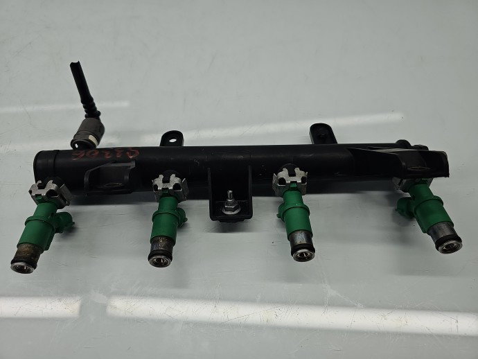Rampa injectoare Citroen C2 (JM) [ Fabr 2003-2009] 9655833580 1.4 Benz KFV 54KW / 74CP