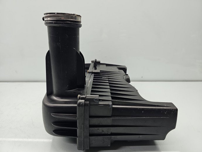 Carcasa filtru aer Citroen C2 (JM) [ Fabr 2003-2009] 9654674080 1.4 Benz KFV 54KW / 74CP