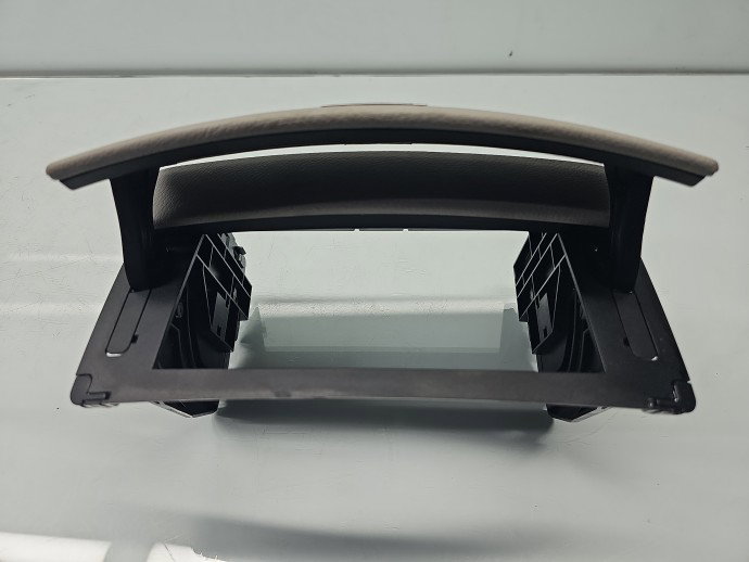Scrumiera Mercedes Clasa S (W221) [Fabr 2005-2013] A2216800834
