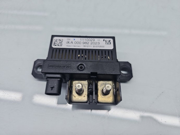 Modul confort Mercedes Clasa S (W221) [Fabr 2005-2013] A0009822023