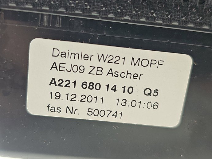 Scrumiera Mercedes Clasa S (W221) [Fabr 2005-2013] A2216801410