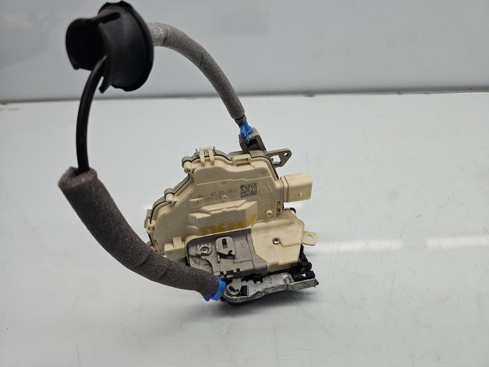 Broasca usa dreapta spate AUDI Q2 (GAB) [ Fabr 2016-prezent] SUV S-line 4G0839016C