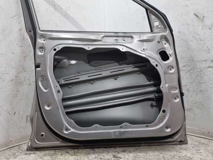 Usa stanga fata Hyundai Tucson (TL) [Fabr 2015-2020] SUV WHITE SAND