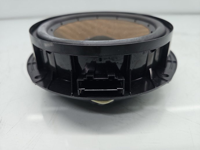 Boxa stanga spate Volkswagen Golf 6 (5K1) [Fabr 2009-2013] 1K8035454