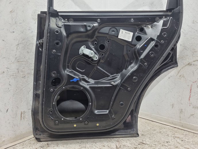 Usa dreapta spate Volkswagen Touareg (7LA, 7L6) [Fabr 2003-2010] R-line LC9Z
