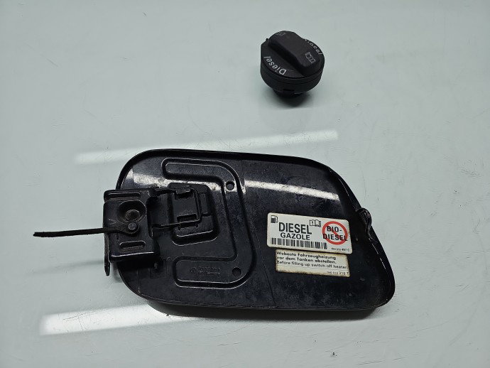 Capac rezervor Volkswagen Touareg (7LA, 7L6) [Fabr 2003-2010] R-line LC9Z