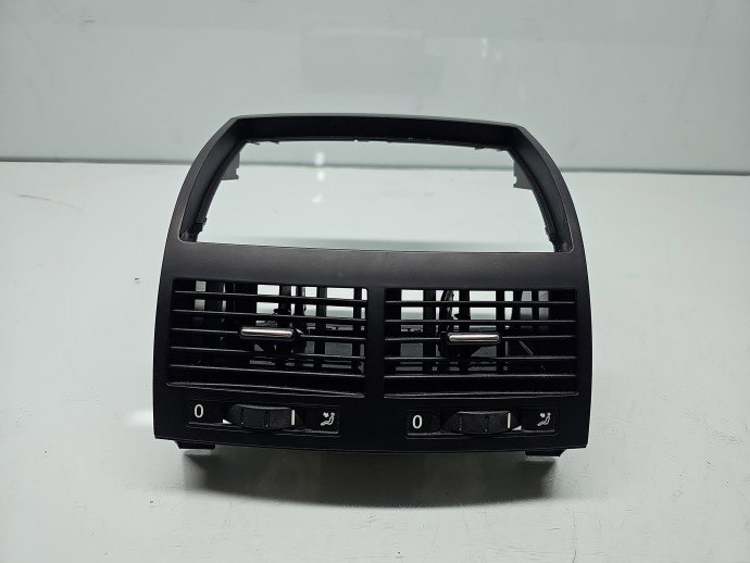 Grila aerisire centrala Volkswagen Touareg (7LA, 7L6) [Fabr 2003-2010] 7L6819727AJ
