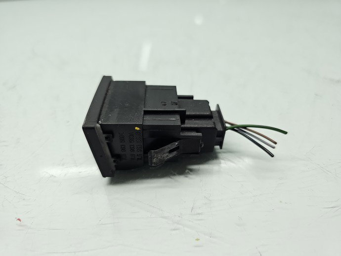Buton incalzire scaune Volkswagen Touareg (7LA, 7L6) [Fabr 2003-2010] 7L6963569C