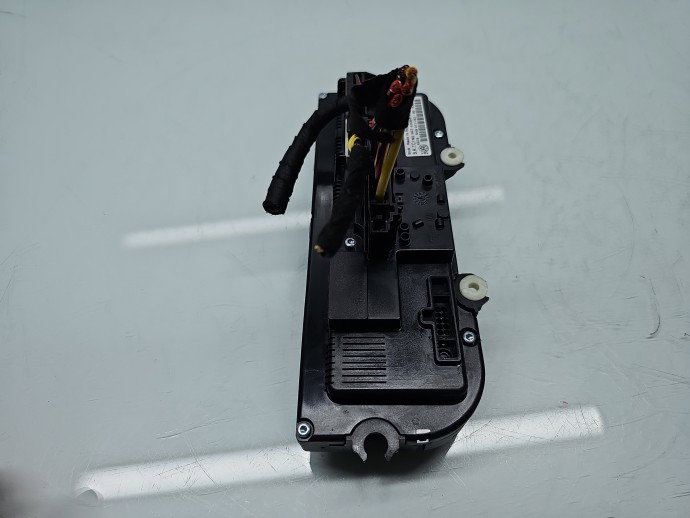 Panou comanda clima Volkswagen Golf 6 (5K1) [Fabr 2009-2013] 7N0907426BG