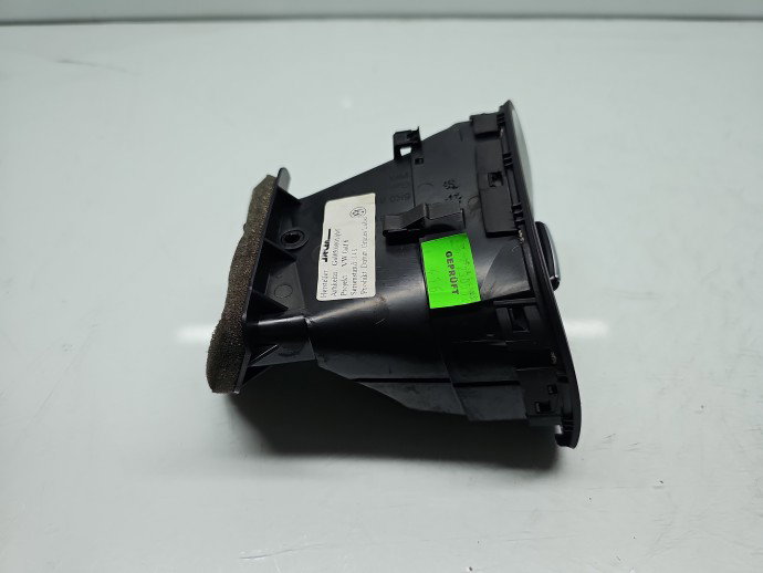 Grila aerisire stanga Volkswagen Golf 6 (5K1) [Fabr 2009-2013] 5K0819709D