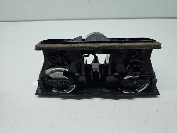 Grila aerisire centrala Volkswagen Golf 6 (5K1) [Fabr 2009-2013] 5K0815735N